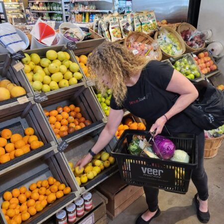 Shari Likes Fruit Shopping